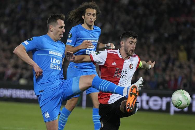 充满变数的 充满变数的