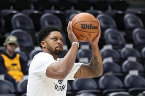 队的人来说 队的人来说